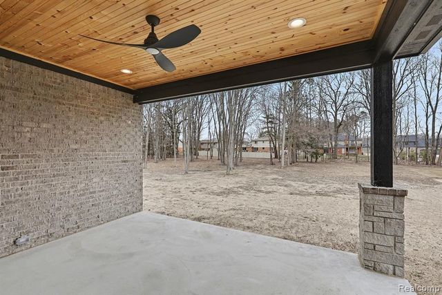 55390 Jewell Road, Shelby Twp, MI 48315