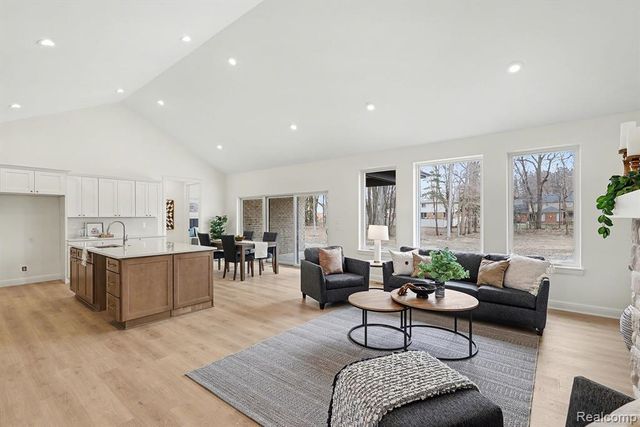 55390 Jewell Road, Shelby Twp, MI 48315