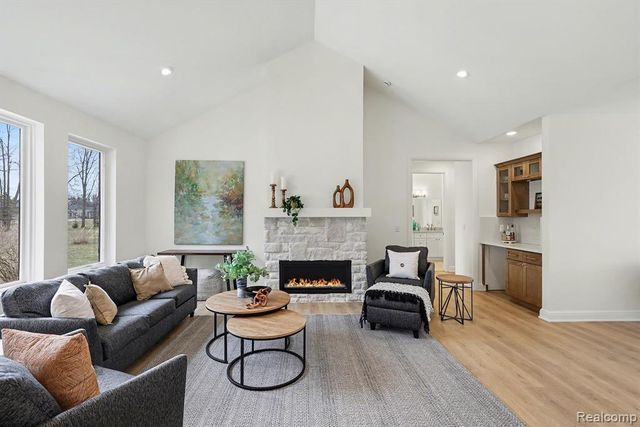 55390 Jewell Road, Shelby Twp, MI 48315