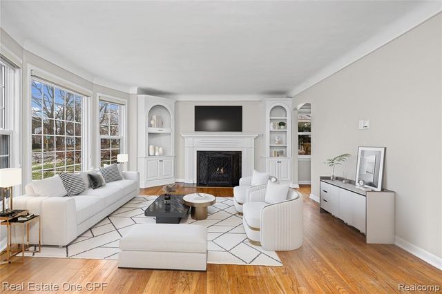 2121 Bonnieview Drive, Royal Oak, MI 48073