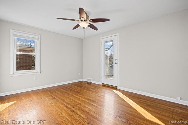 2121 Bonnieview Drive, Royal Oak, MI 48073