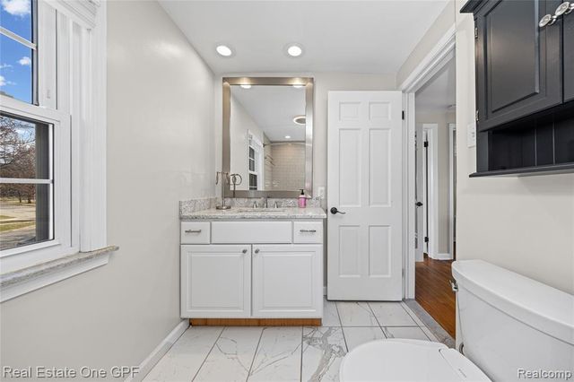 2121 Bonnieview Drive, Royal Oak, MI 48073