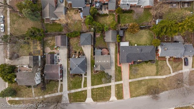 2121 Bonnieview Drive, Royal Oak, MI 48073