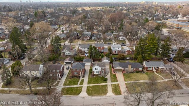 2121 Bonnieview Drive, Royal Oak, MI 48073