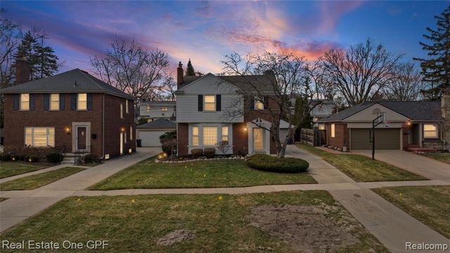 2121 Bonnieview Drive, Royal Oak, MI 48073