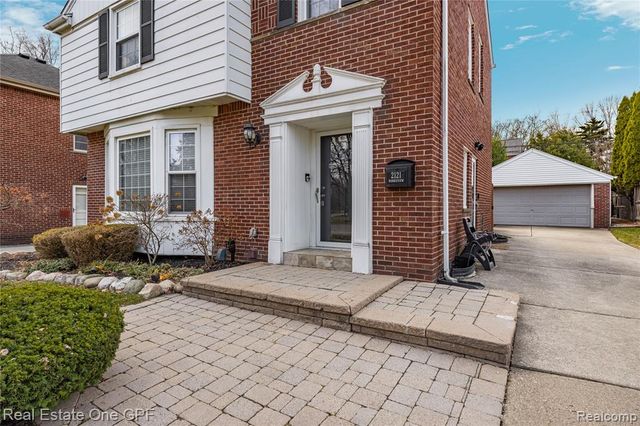 2121 Bonnieview Drive, Royal Oak, MI 48073