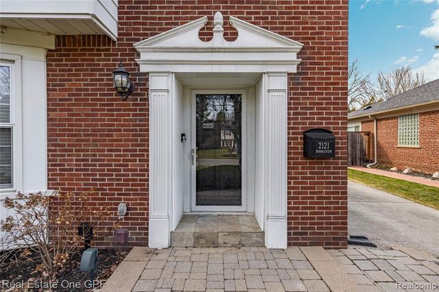 2121 Bonnieview Drive, Royal Oak, MI 48073