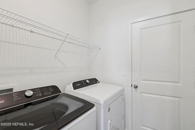 7335 QUEENSGATE Circle, Jacksonville, FL 32219