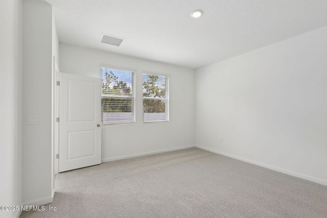 7335 QUEENSGATE Circle, Jacksonville, FL 32219