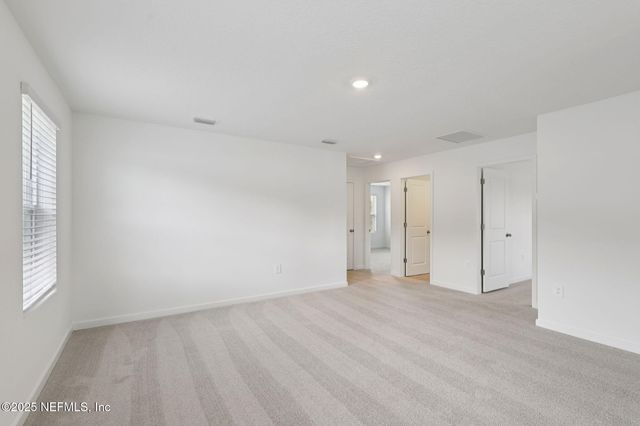 7335 QUEENSGATE Circle, Jacksonville, FL 32219