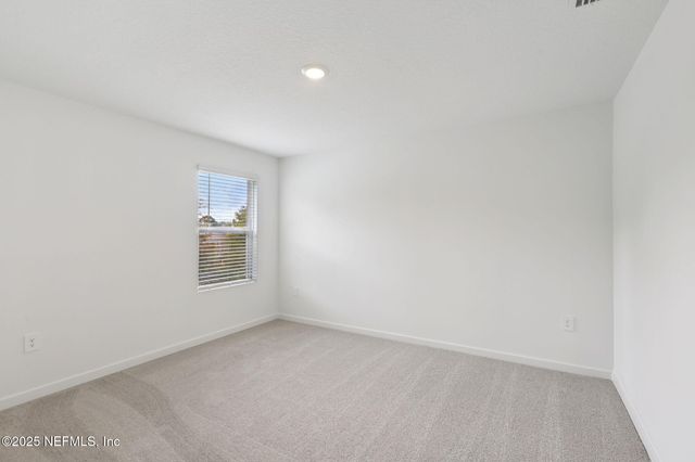 7335 QUEENSGATE Circle, Jacksonville, FL 32219