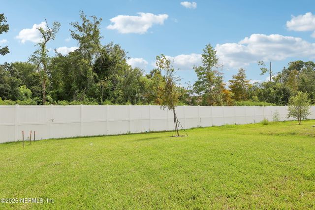 7335 QUEENSGATE Circle, Jacksonville, FL 32219