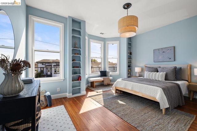 3239 Adeline St, Oakland, CA 94608