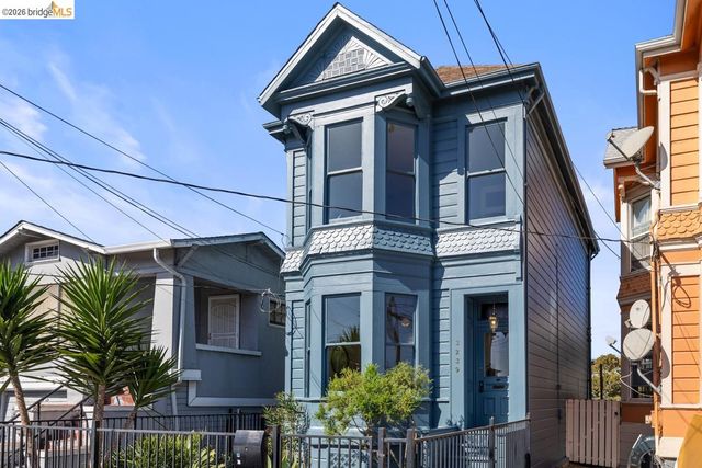 3239 Adeline St, Oakland, CA 94608