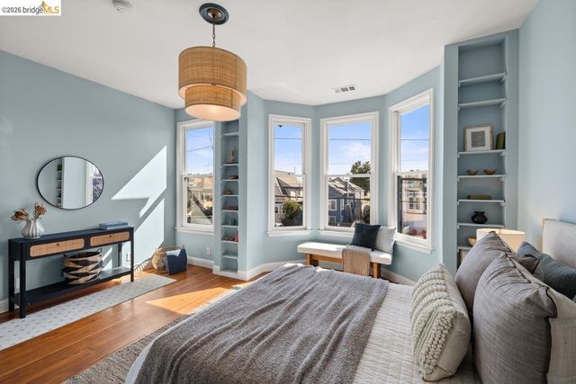 3239 Adeline St, Oakland, CA 94608
