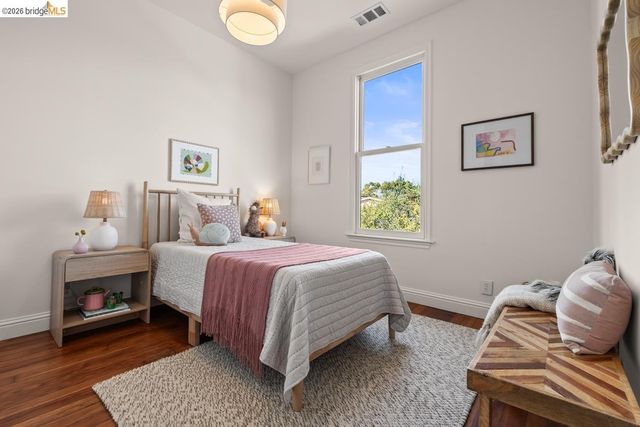 3239 Adeline St, Oakland, CA 94608