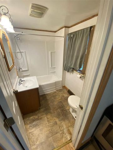 1223 Barron Street, Eau Claire, WI 54703