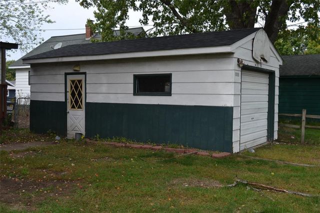 1223 Barron Street, Eau Claire, WI 54703