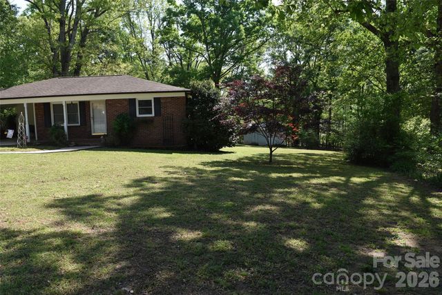 217 Redwood Lane, Lincolnton, NC 28092