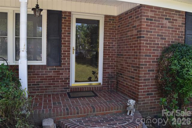 217 Redwood Lane, Lincolnton, NC 28092