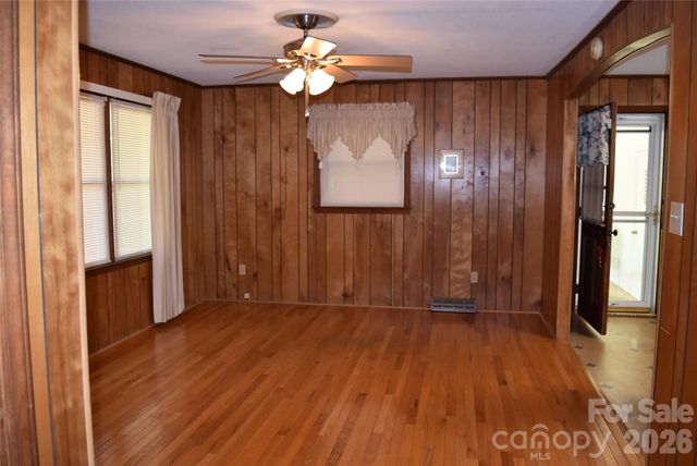 217 Redwood Lane, Lincolnton, NC 28092
