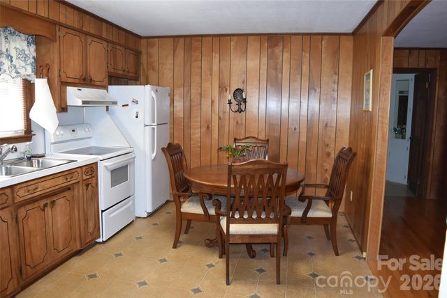 217 Redwood Lane, Lincolnton, NC 28092