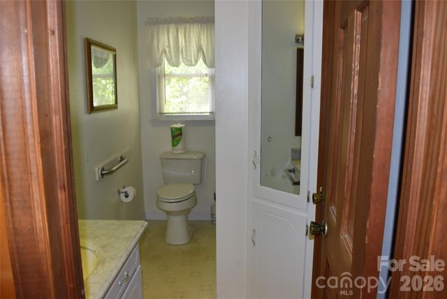 217 Redwood Lane, Lincolnton, NC 28092