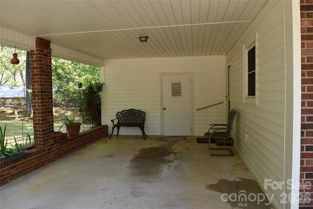 217 Redwood Lane, Lincolnton, NC 28092