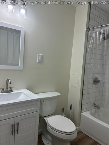 5201 Hammons Drive, Cross Lanes, WV 25313