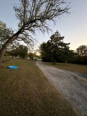 1617 Florence Drive, Azle, TX 76020