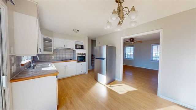 12011 Belmont Avenue, Grandview, MO 64030