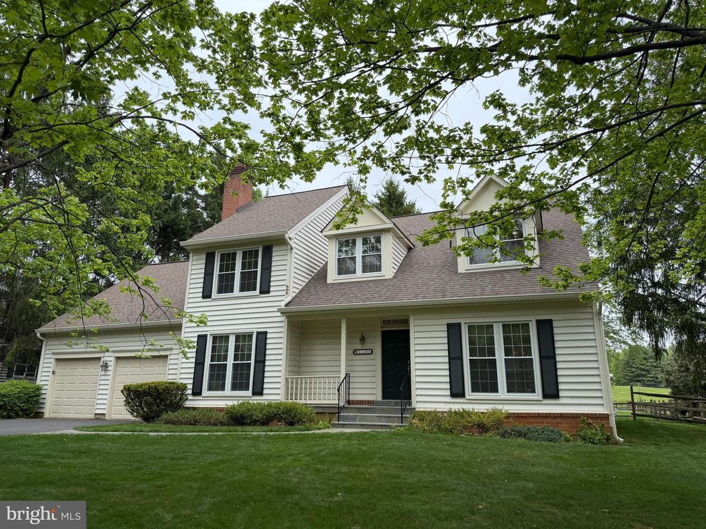 8405 SAINT REGIS WAY, Gaithersburg, MD 20886
