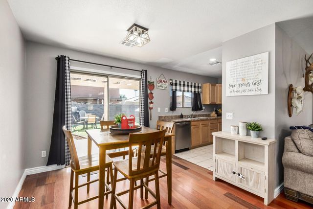 8043 W EVA Street, Peoria, AZ 85345