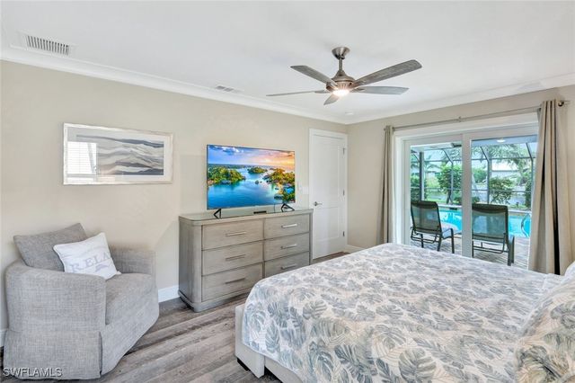 989 E Valley DR, Bonita Springs, FL 34134