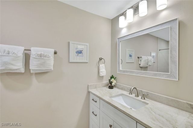 989 E Valley DR, Bonita Springs, FL 34134