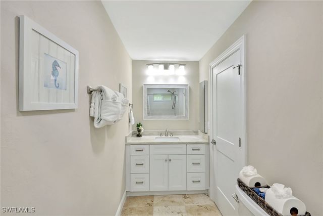 989 E Valley DR, Bonita Springs, FL 34134