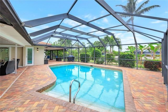 989 E Valley DR, Bonita Springs, FL 34134