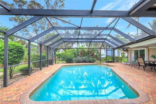 989 E Valley DR, Bonita Springs, FL 34134