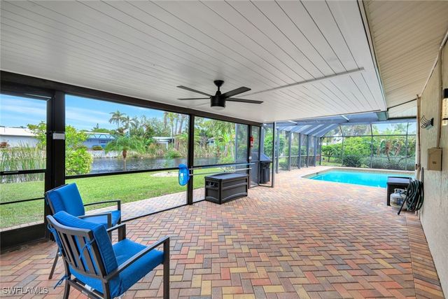 989 E Valley DR, Bonita Springs, FL 34134