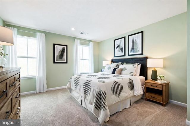 318 PISA CT, New Cumberland, PA 17070