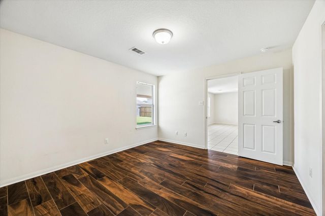 9907 Garnet Springs Drive, Rosharon, TX 77583
