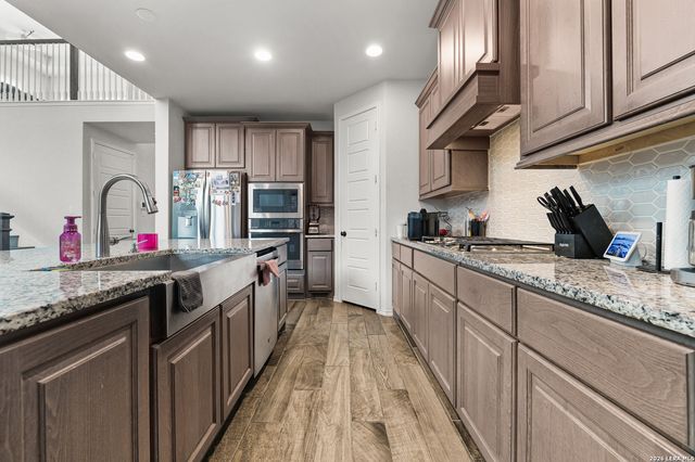 2426 Sueno Point, San Antonio, TX 78245