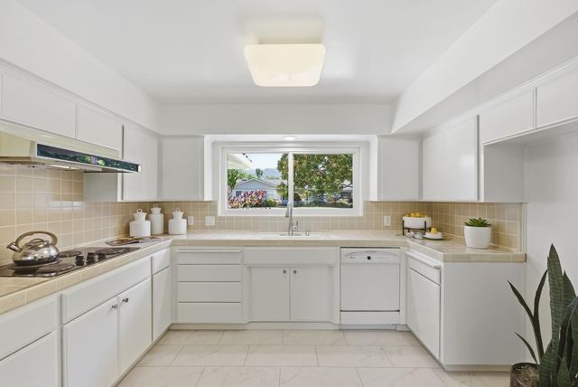 20653 Woodward Court, Saratoga, CA 95070