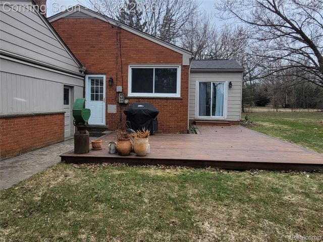 24500 Tudor Lane, Franklin Village, MI 48025