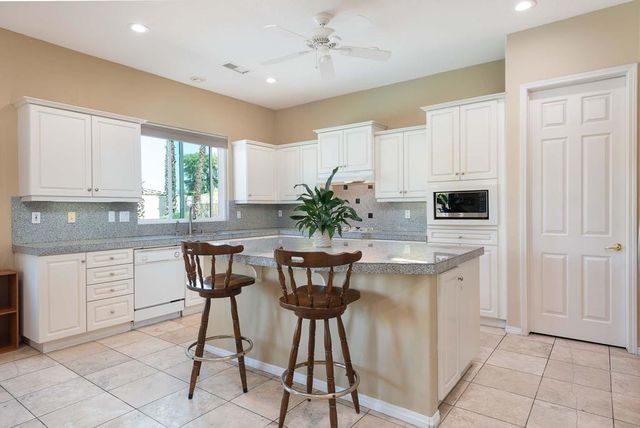 69727 Camino Pacifico, Rancho Mirage, CA 92270