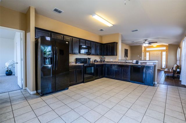 1514 Wedgewood CV, Lockhart, TX 78644