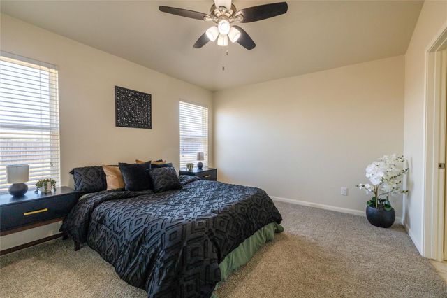 1514 Wedgewood CV, Lockhart, TX 78644