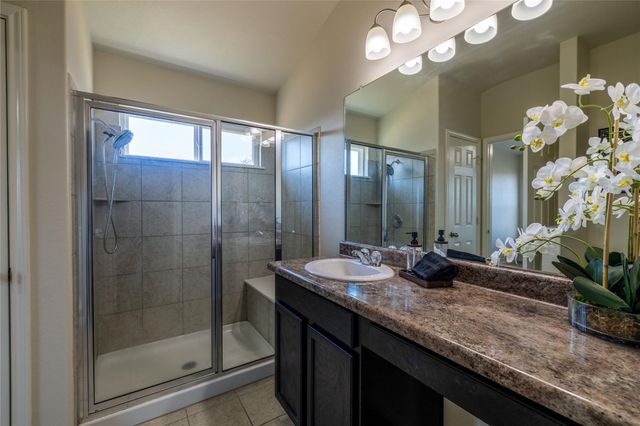 1514 Wedgewood CV, Lockhart, TX 78644