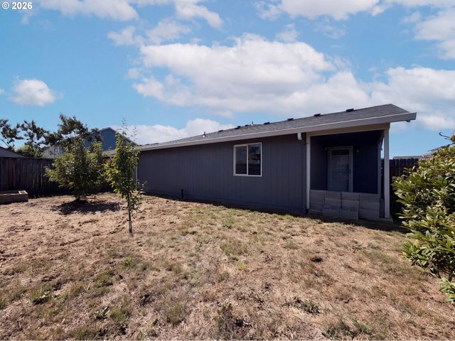 3042 COLLEEN St, Salem, OR 97305
