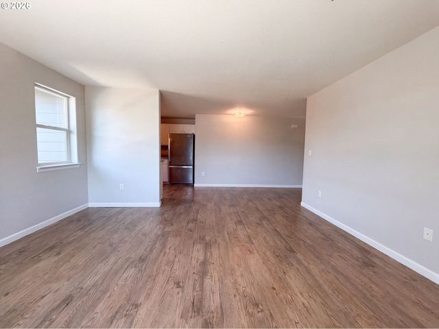 3042 COLLEEN St, Salem, OR 97305